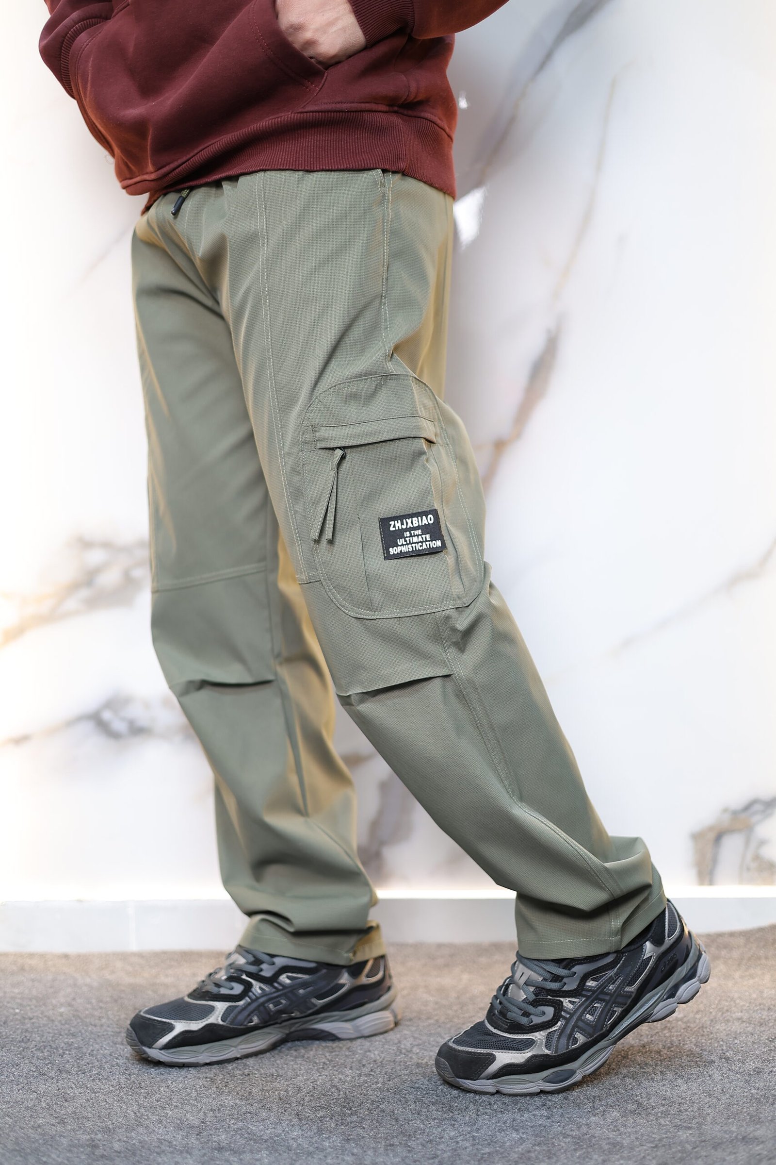 The Signature Wide-Leg Cargo Pant - Image 14