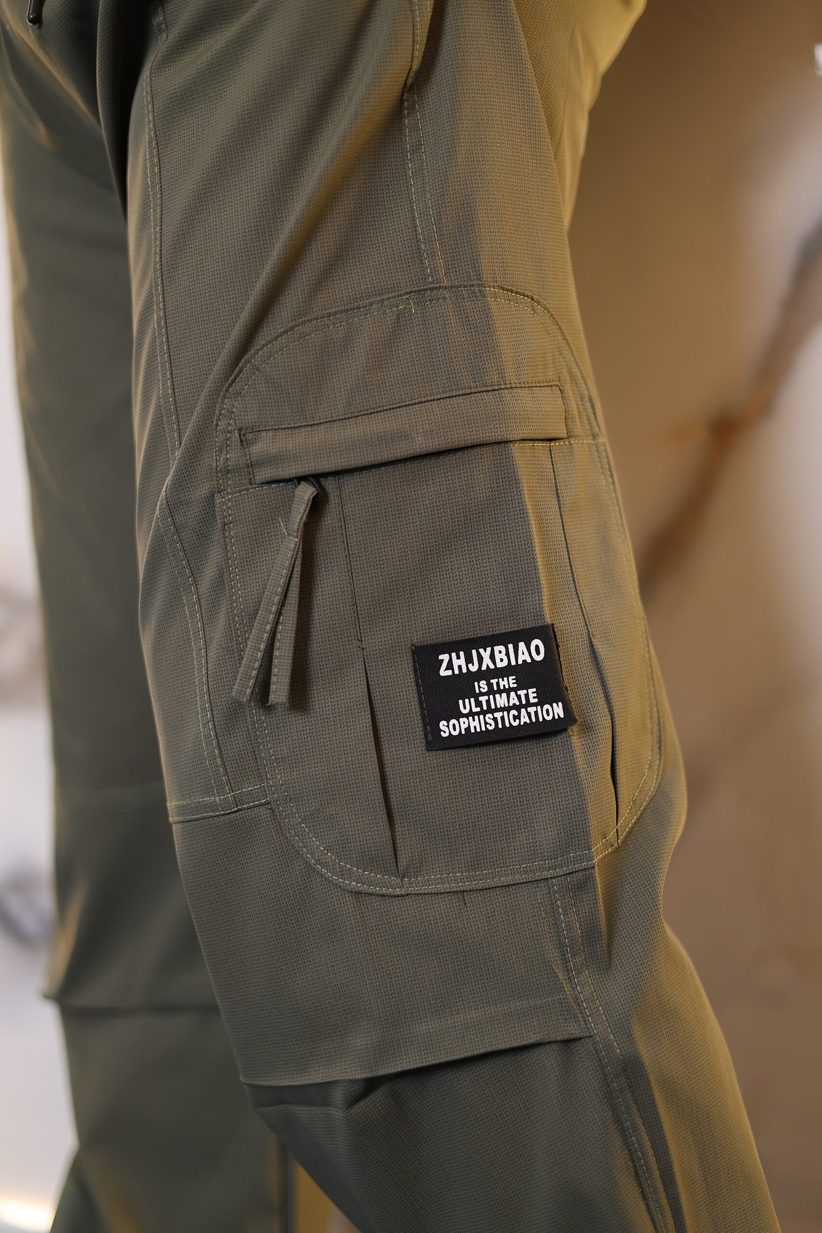 The Signature Wide-Leg Cargo Pant - Image 11